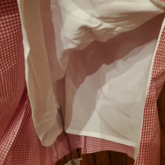 MORE TO COME SIZE MEDIUM Red Sleeveless Women's Top - Picture 8 of 11